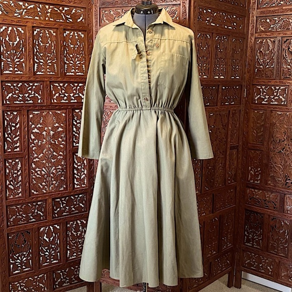 1980s VINTAGE KHAKI THE AMERICAN SHIRT DRESS